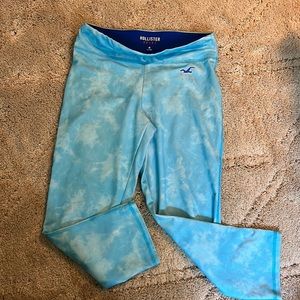 Hollister sport medium capri leggings